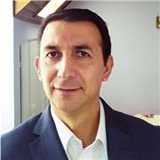 MBA con énfasis en Marketing digital, Especialista en Gerencia de Mercadeo y en Logística comercial e Ingeniero de sistemas, con amplia experiencia laboral. Clases a estudiantes afines, emprendedores e interesados
